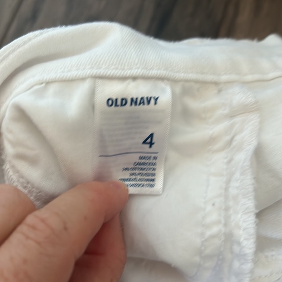 Old Navy White Skinny Jeans - Picture 3 of 4